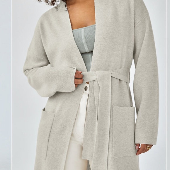 Aritzia Belize Belted Cardigan - Picture 2 of 8